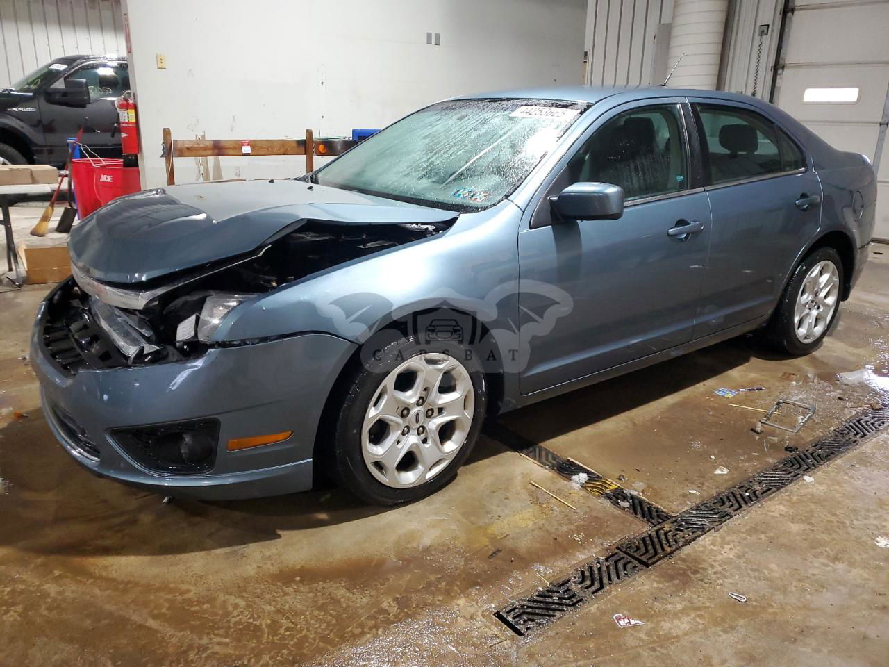 Ford Fusion SE 2.5L  4 2011
