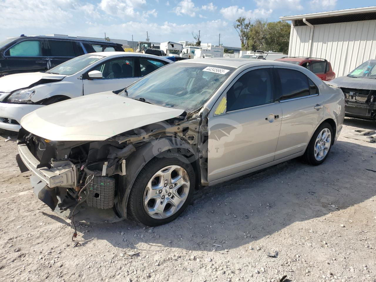 Ford Fusion SE 2.5L  4 2010