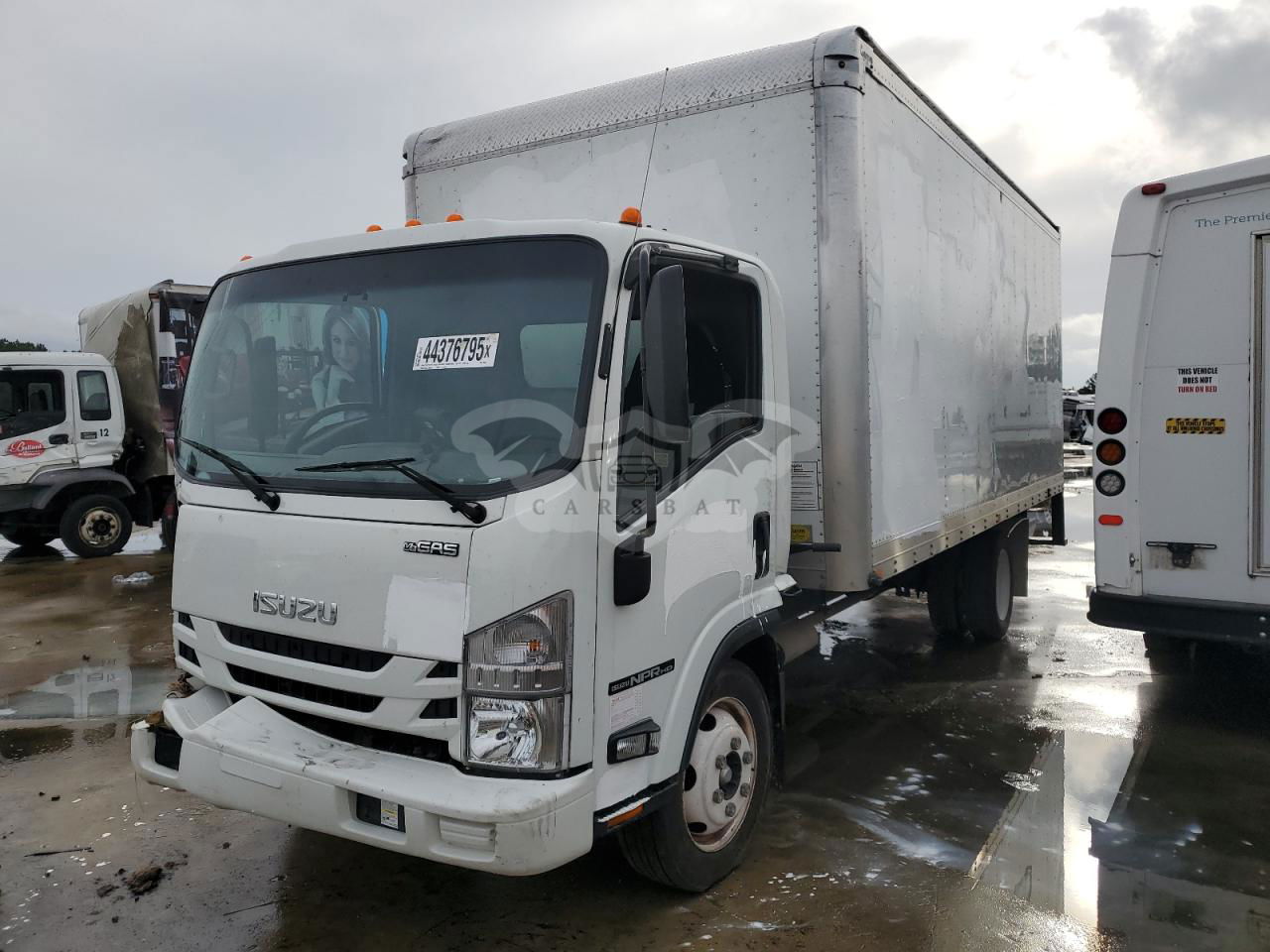 Isuzu NPR 6.6L  8 2021