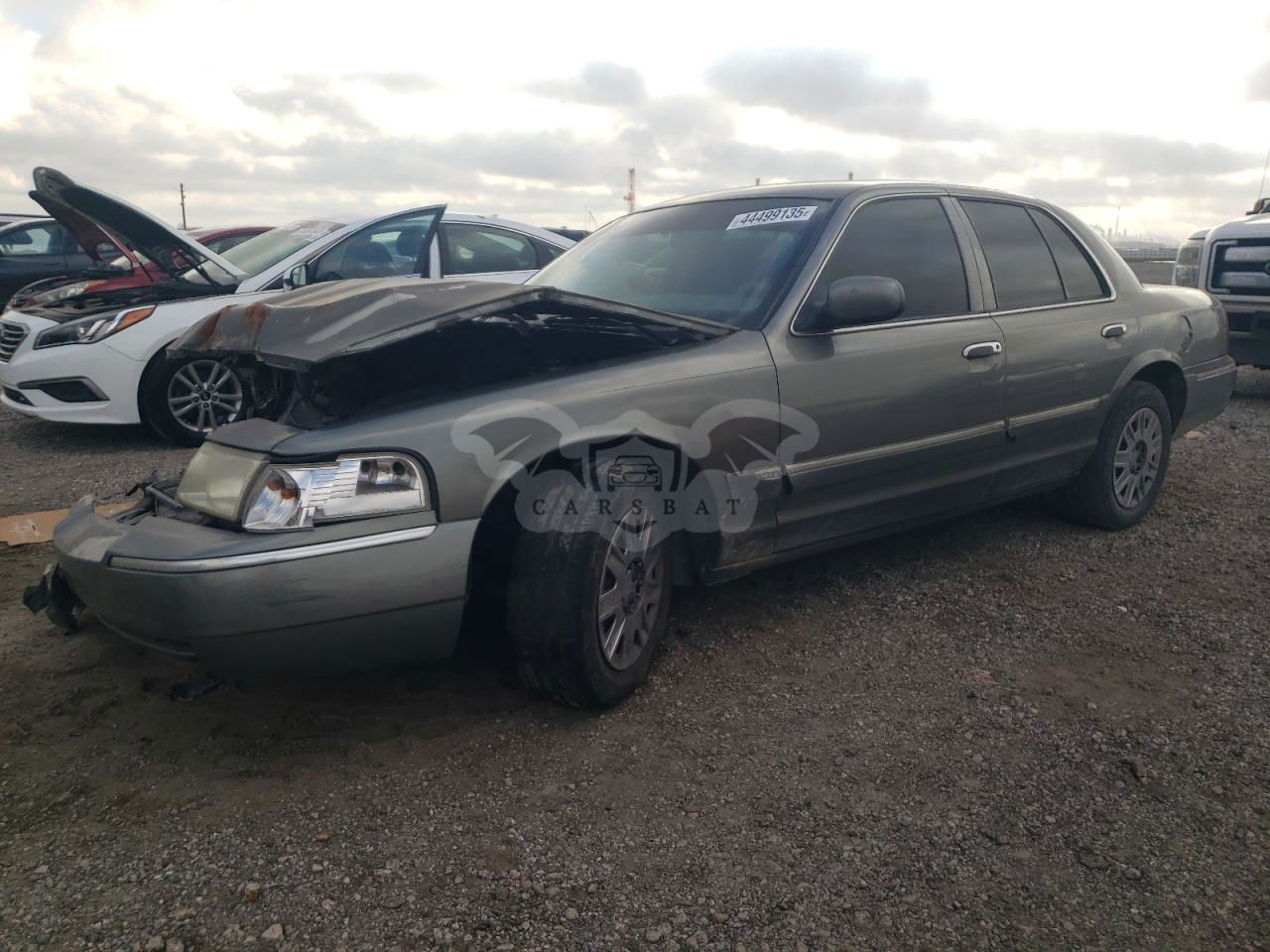 Mercury Grand Marquis GS 4.6L  8 2004