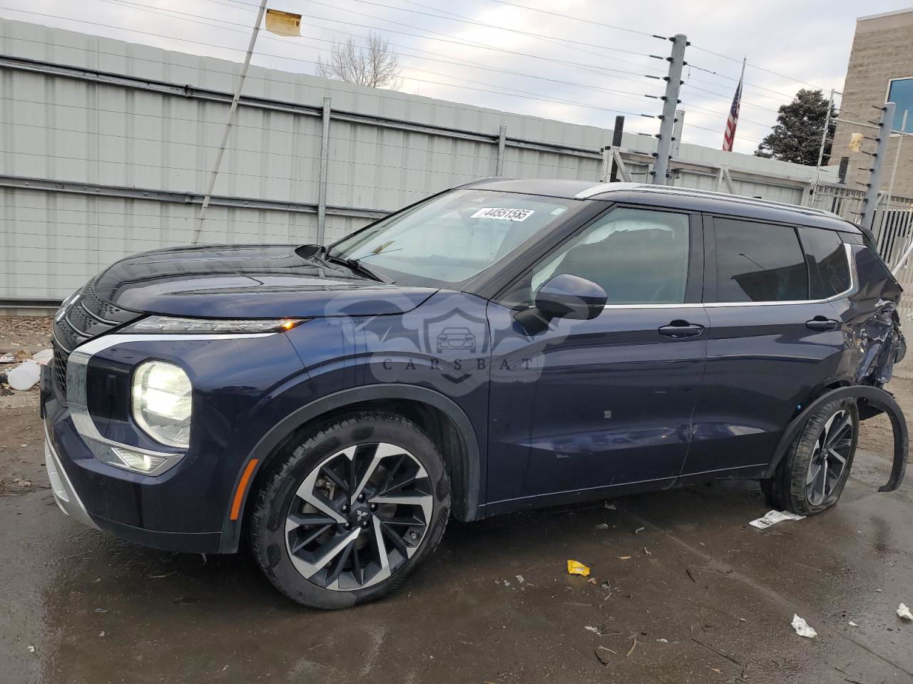 Mitsubishi Outlander SEL 2.5L  4 2023