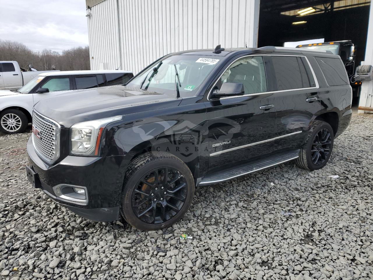 GMC Yukon DENALI 6.2L  8 2016