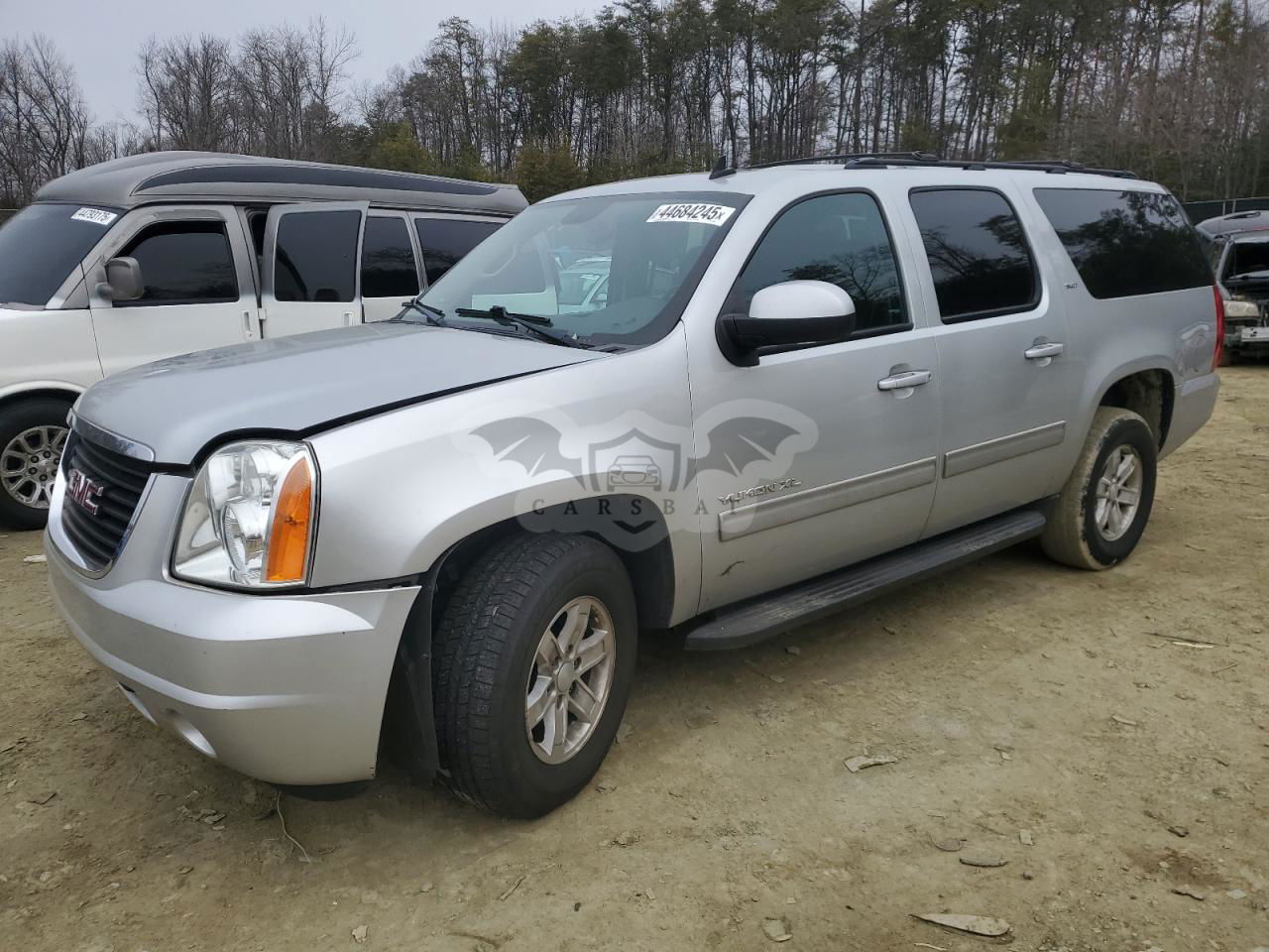 GMC Yukon K1500 SLT 5.3L  8 2013