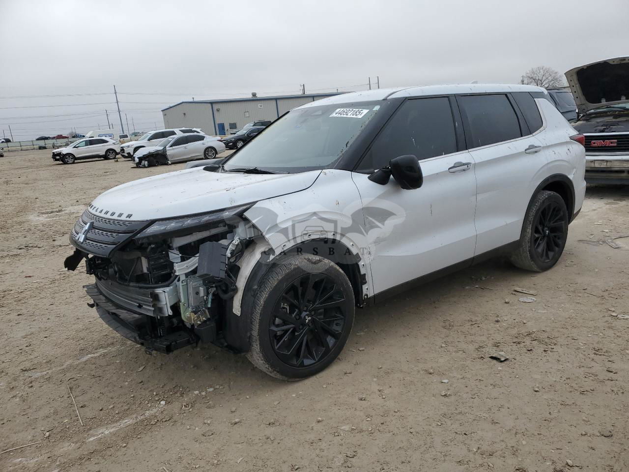 Mitsubishi Outlander SE 2.5L  4 2023