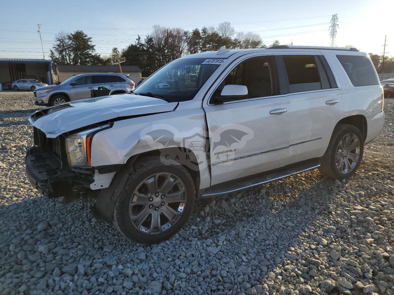 GMC Yukon DENALI 6.2L  8 2016