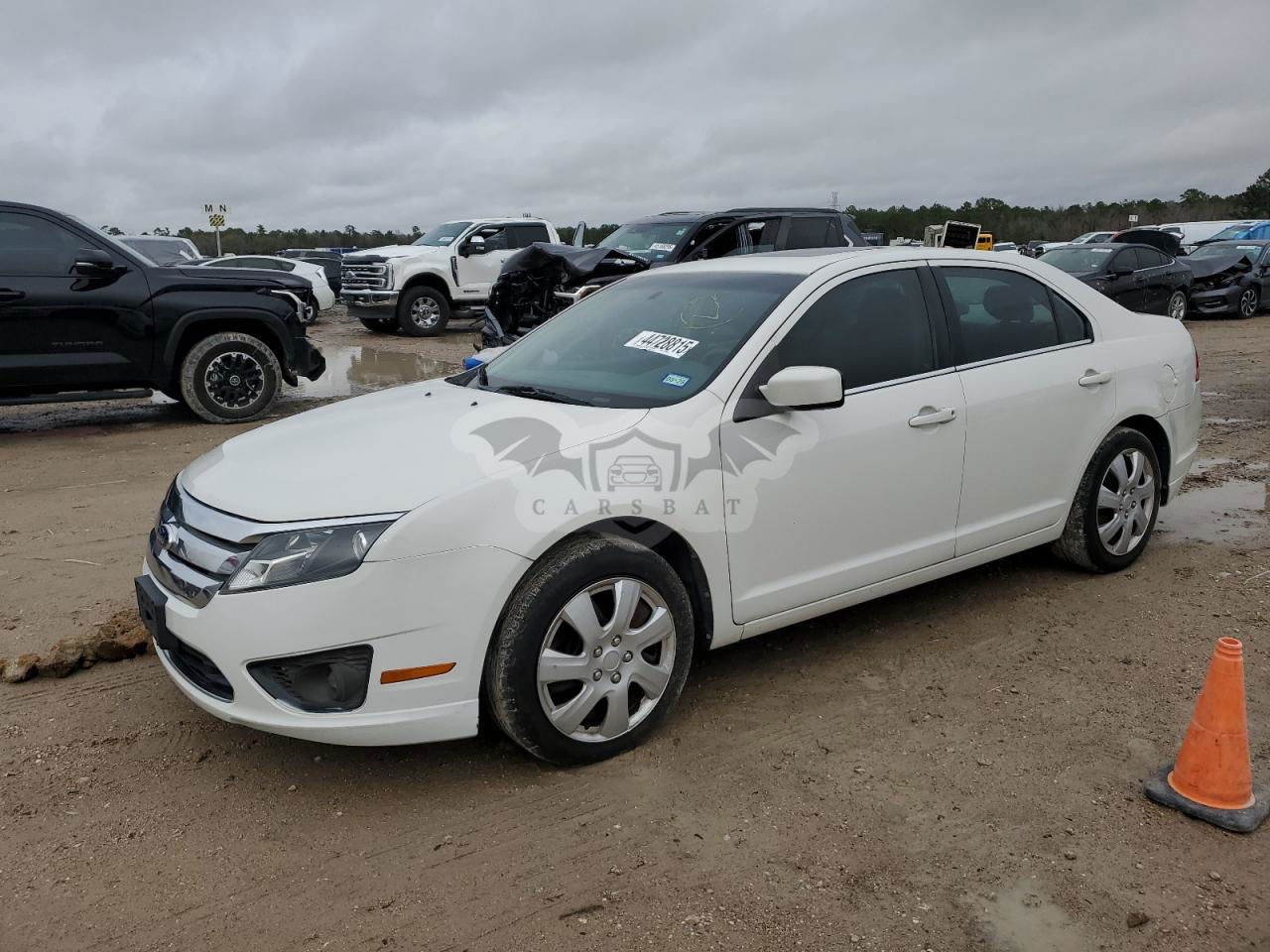 Ford Fusion SE 2.5L  4 2011