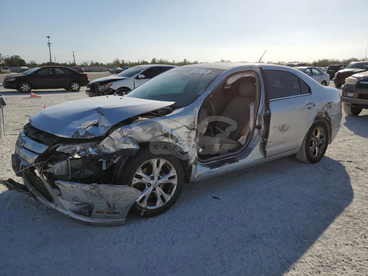 Ford Fusion SE 3.0L  6 2012