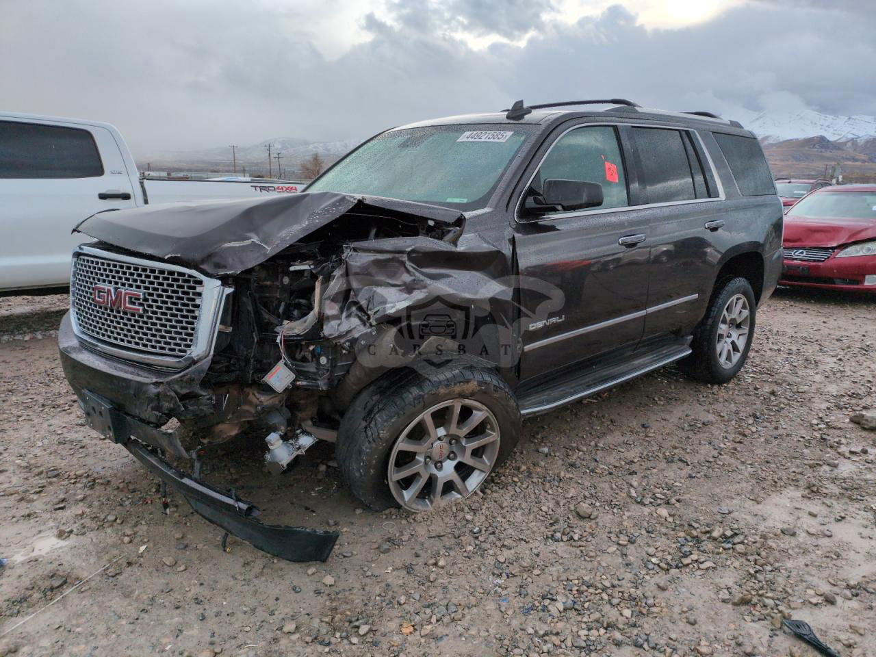 GMC Yukon DENALI 6.2L  8 2015