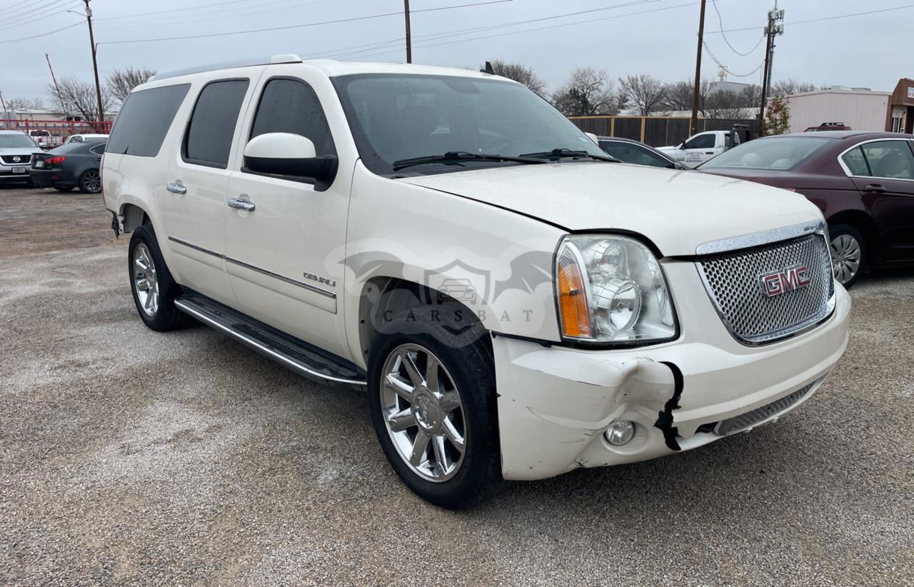GMC Yukon DENALI 6.2L  8 2013