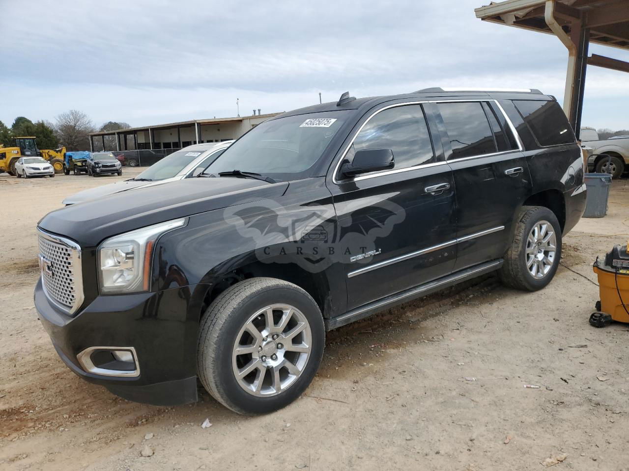 GMC Yukon DENALI 6.2L  8 2015