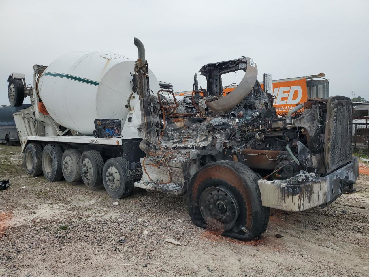 Peterbilt 567/579/587 10.8L  6 2020