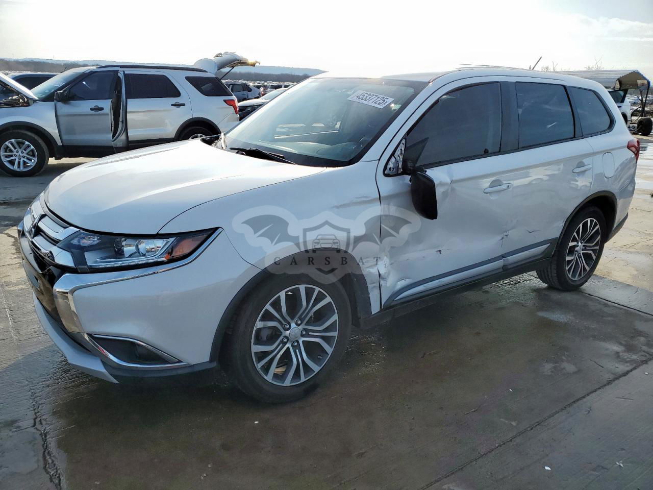 Mitsubishi Outlander ES 2.4L  4 2016