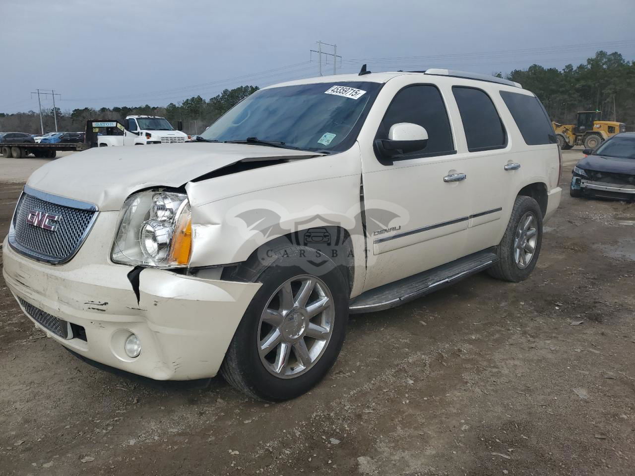 GMC Yukon DENALI 6.2L  8 2013
