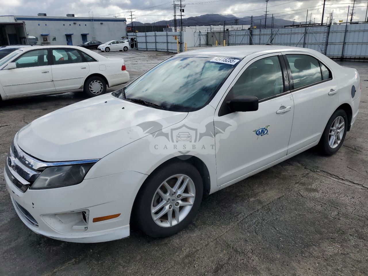 Ford Fusion S 2.5L  4 2011