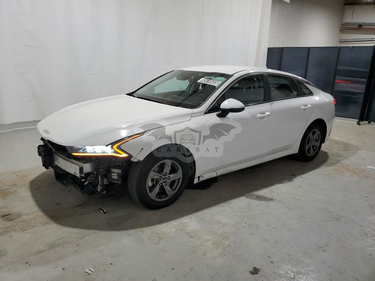 Kia K5 LXS 1.6L  4 2023