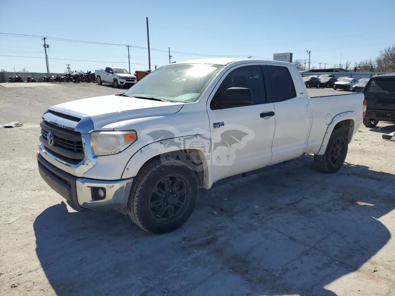 Toyota Tundra DOUBLE CAB SR 5.7L  8 2015