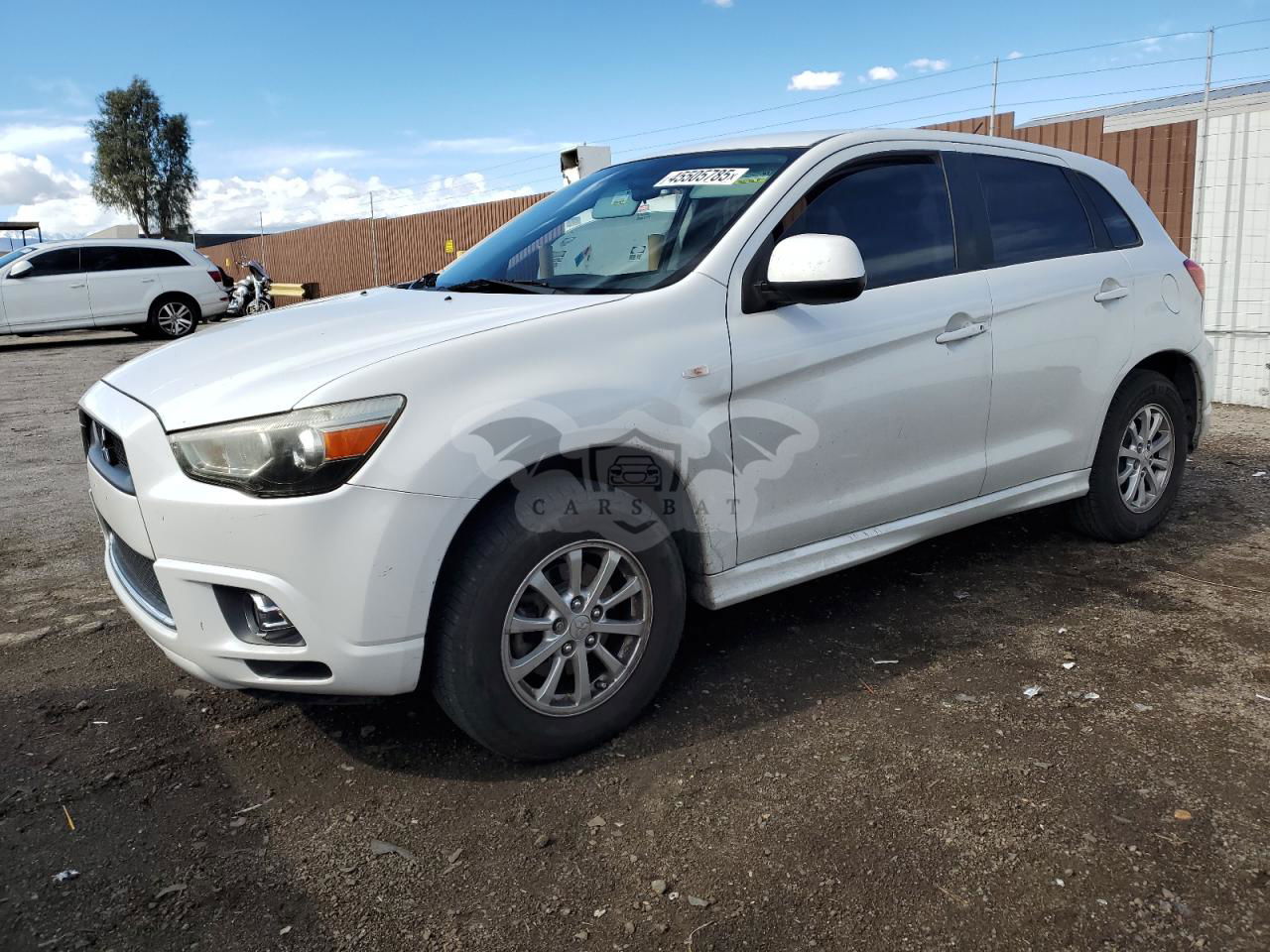 Mitsubishi Outlander ES 2.0L  4 2012