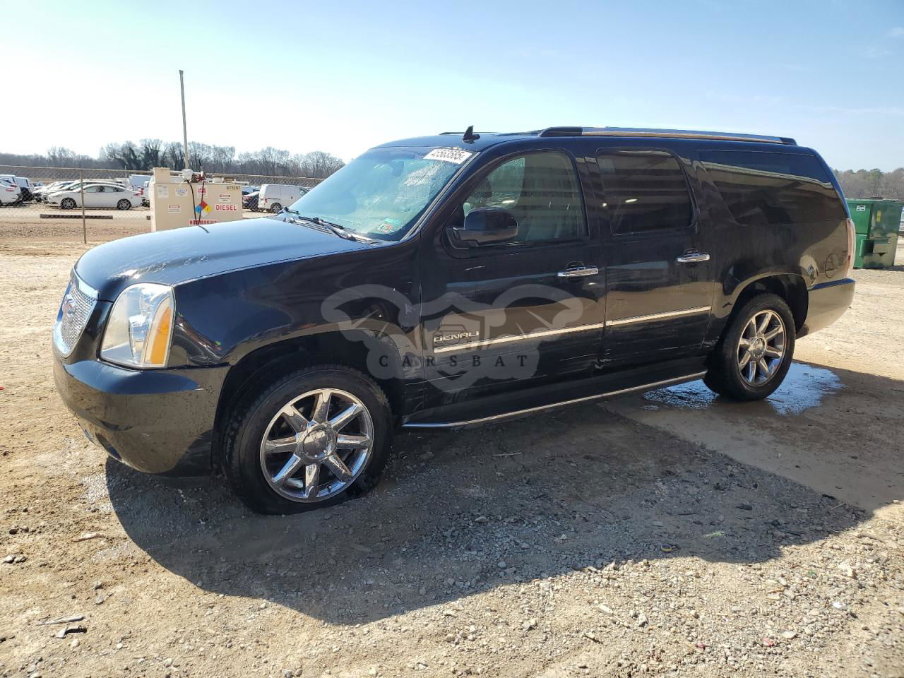 GMC Yukon DENALI 6.2L  8 2012