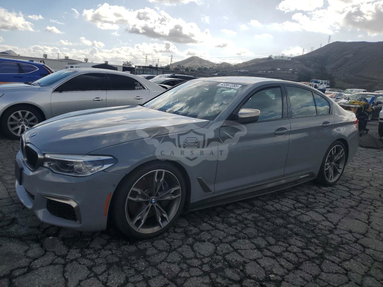 BMW M5 4.4L  8 2020