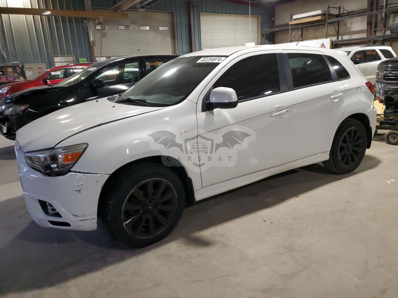 Mitsubishi Outlander SE 2.0L  4 2011