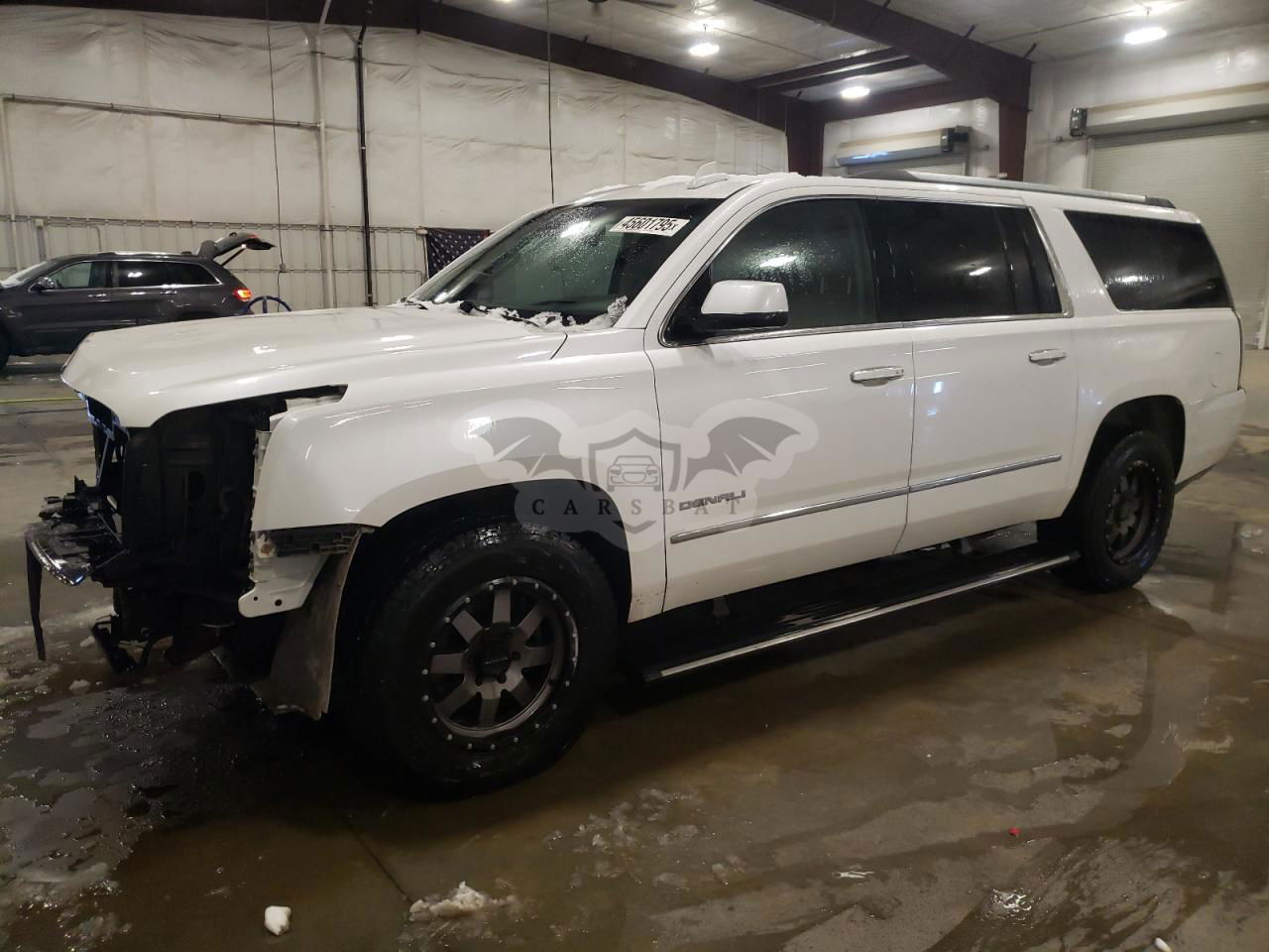 GMC Yukon DENALI 6.2L  8 2016