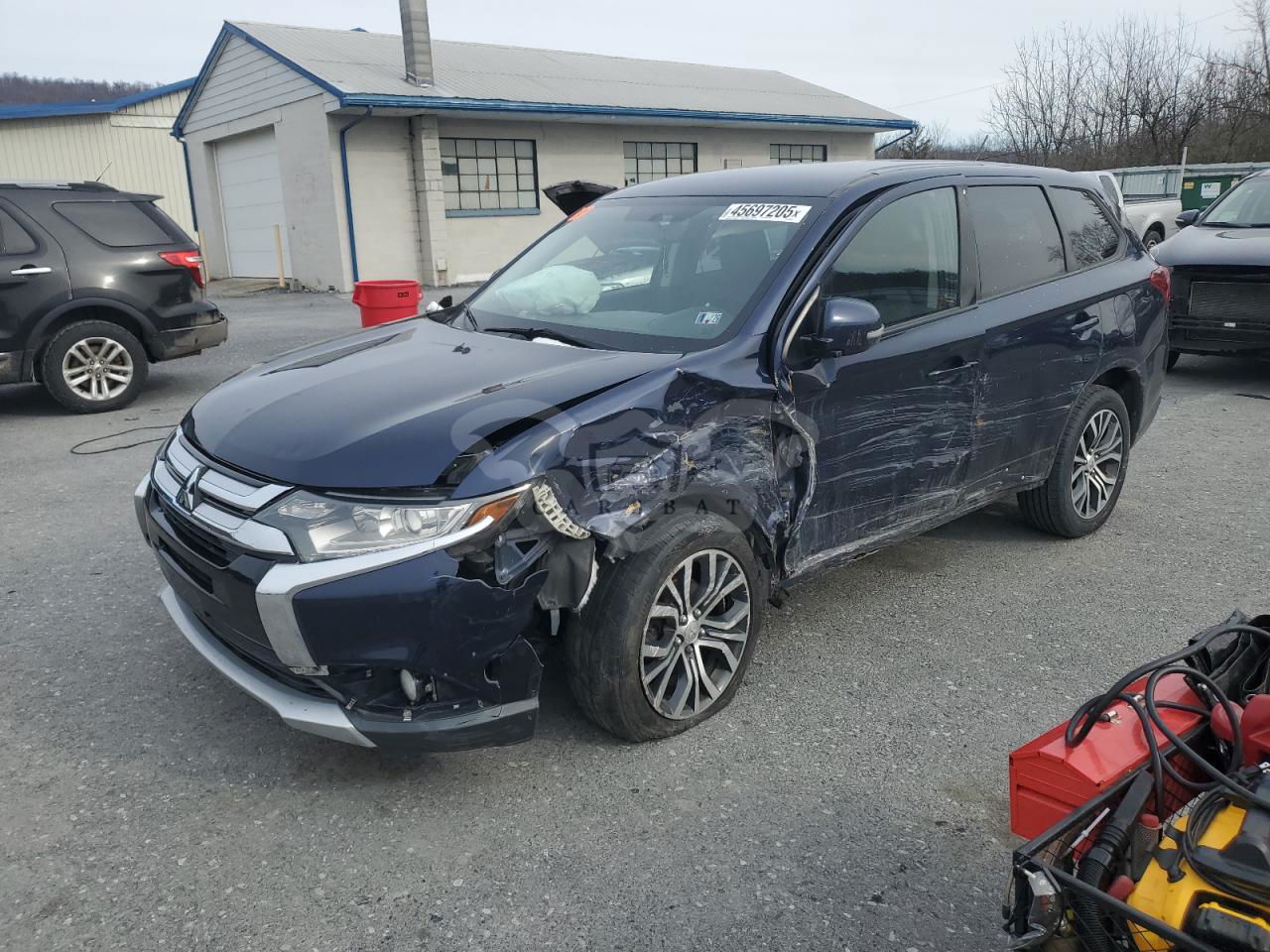 Mitsubishi Outlander SE 2.4L  4 2016