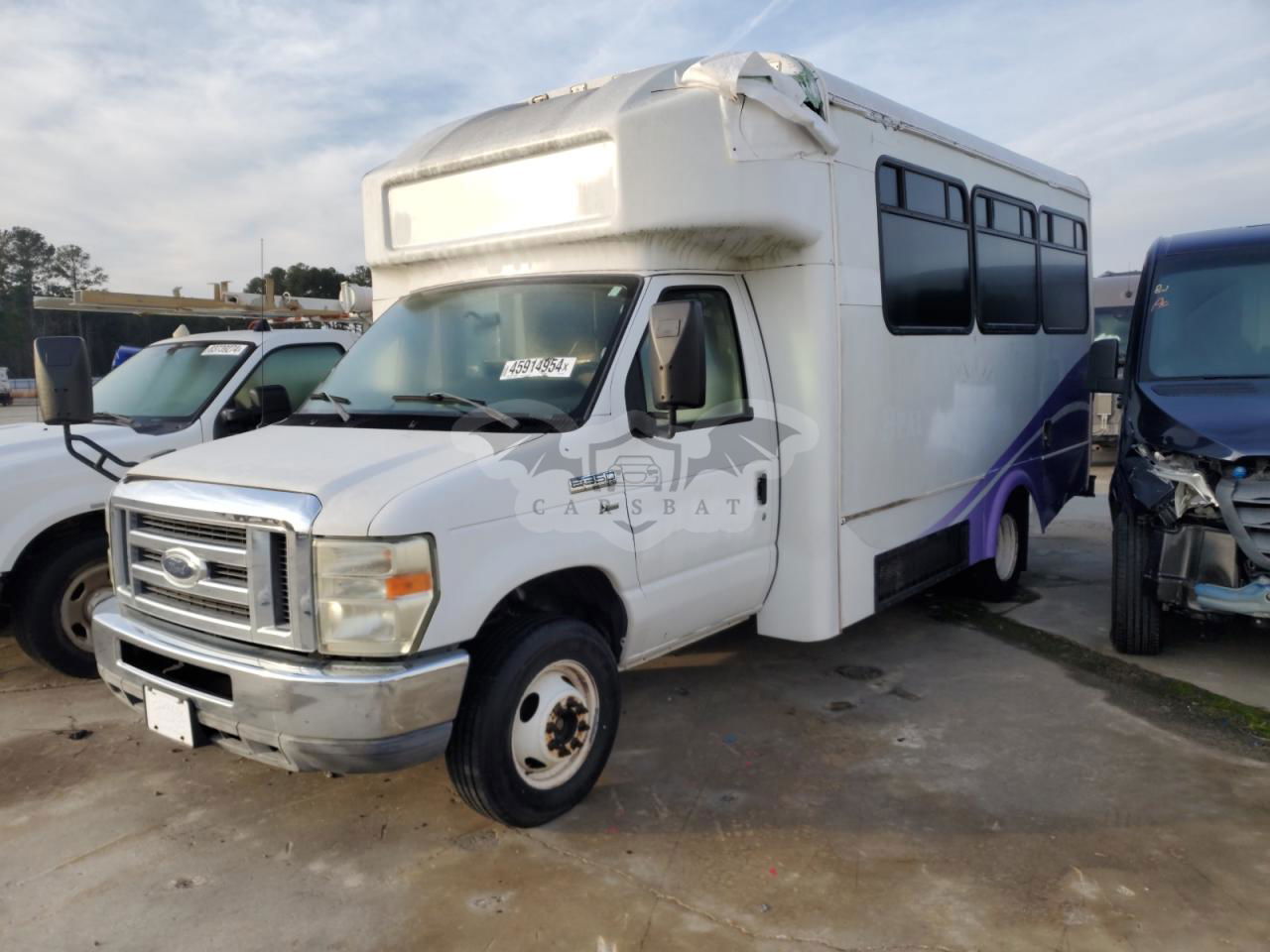 Ford Econoline E350 SUPER DUTY CUTAWAY VAN 5.4L  8 2010