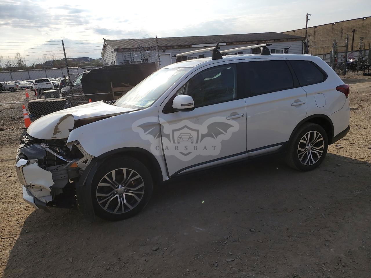 Mitsubishi Outlander SE 2.4L  4 2016