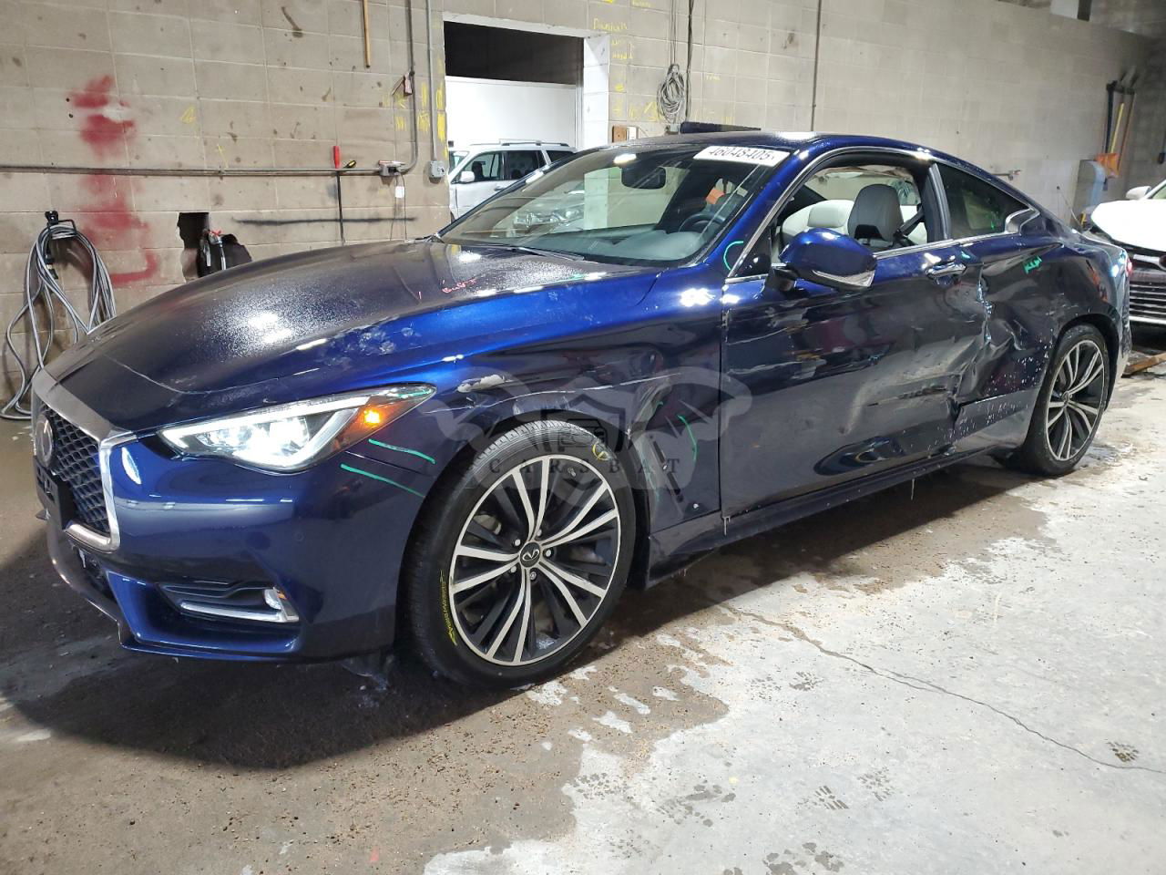 Infiniti Q60 LUXE 3.0L  6 2021