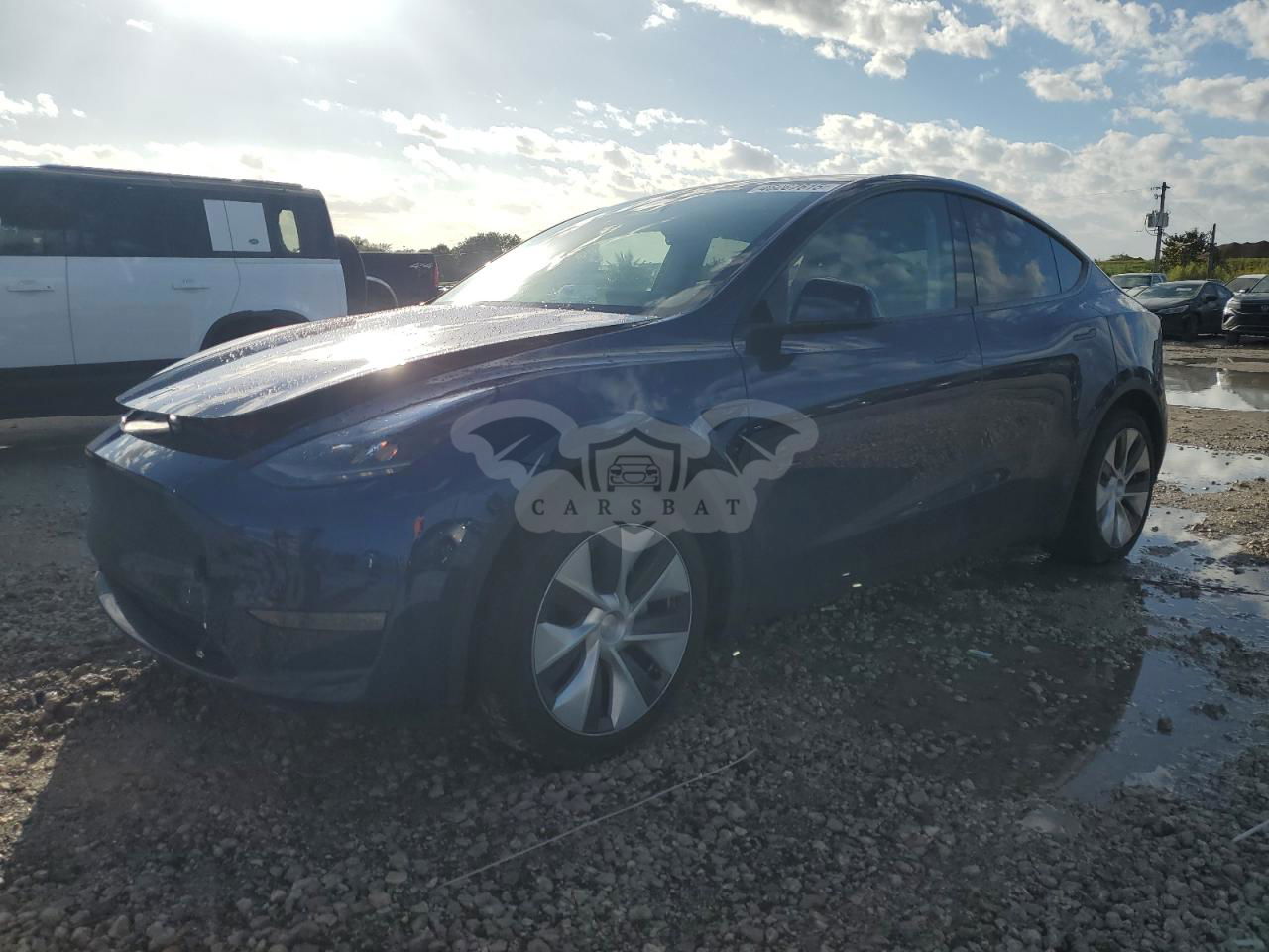 Tesla Model Y 2024