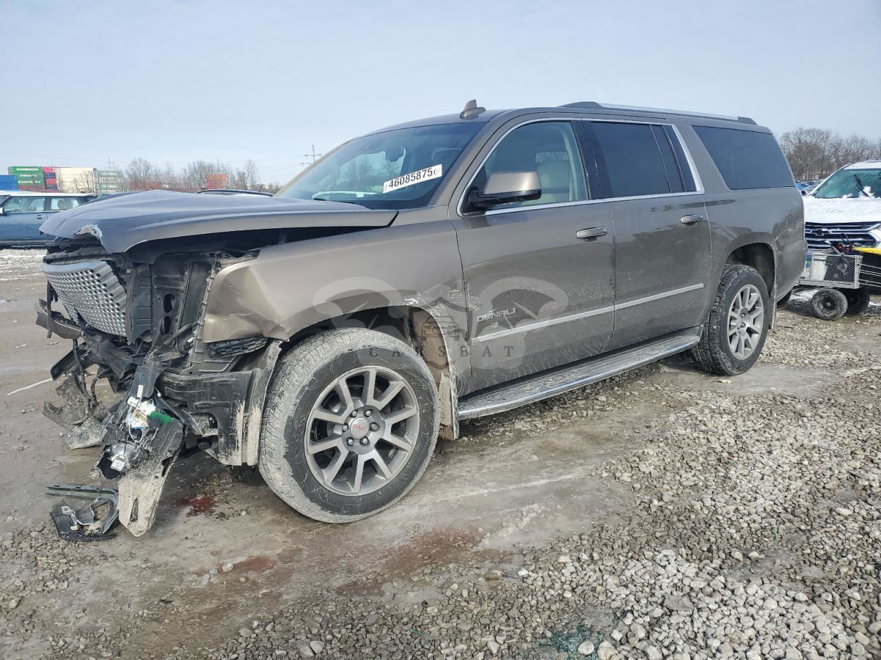 GMC Yukon DENALI 6.2L  8 2016