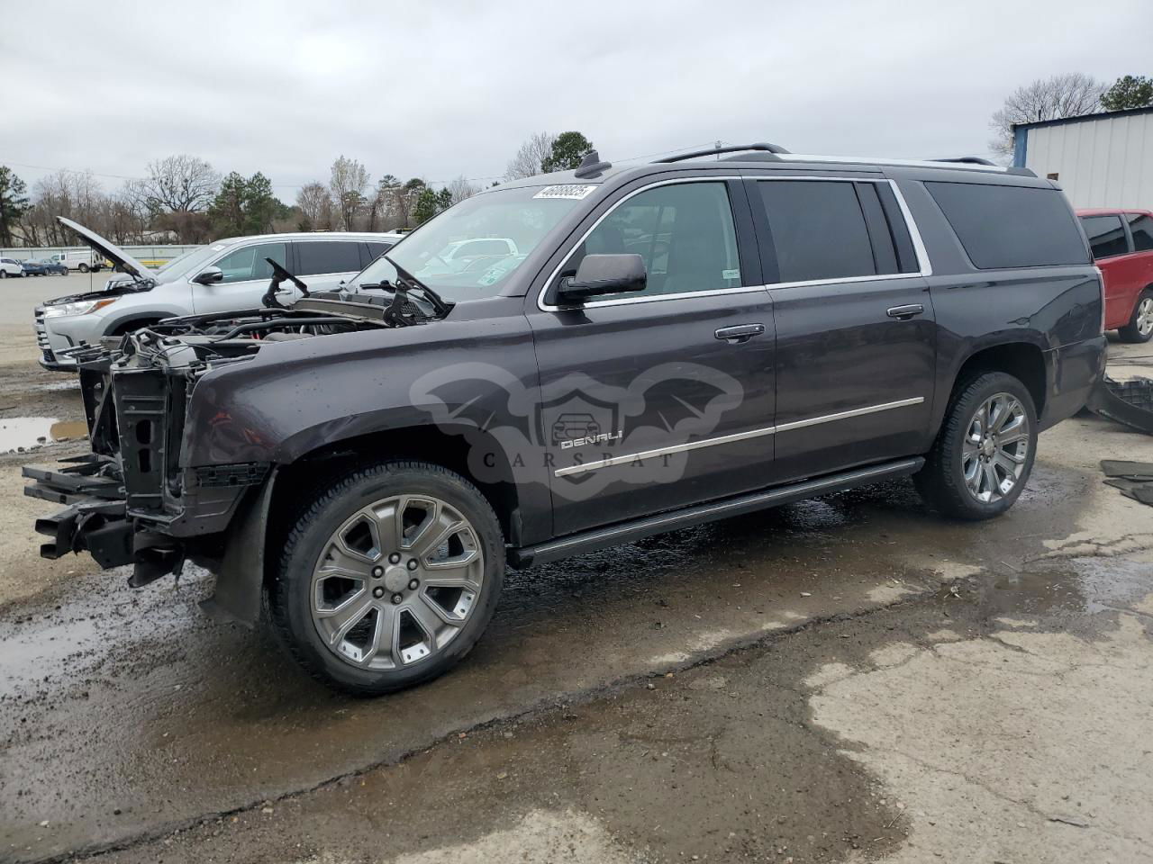 GMC Yukon DENALI 6.2L  8 2016