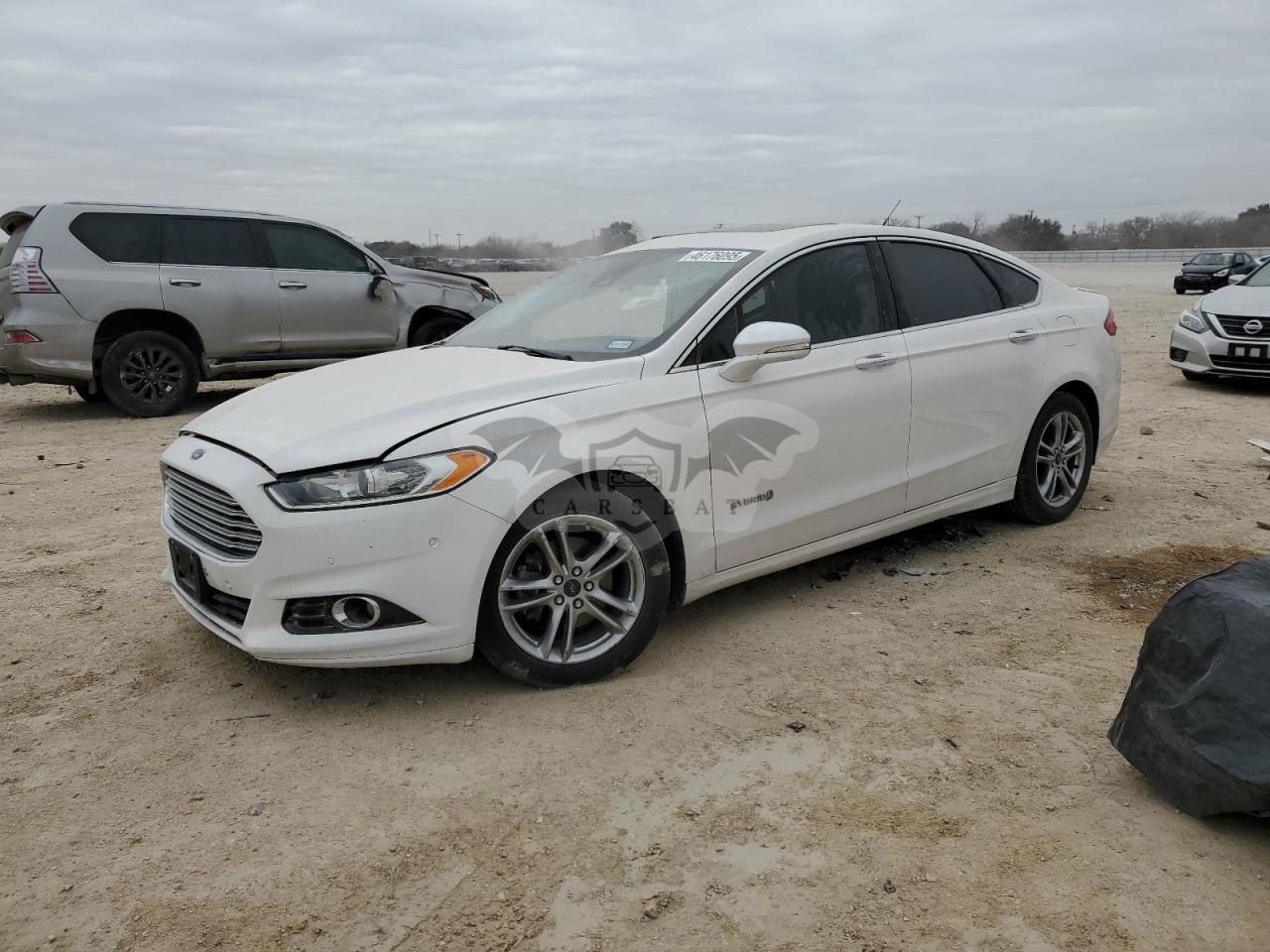 Ford Fusion TITANIUM HEV 2.0L  4 2015