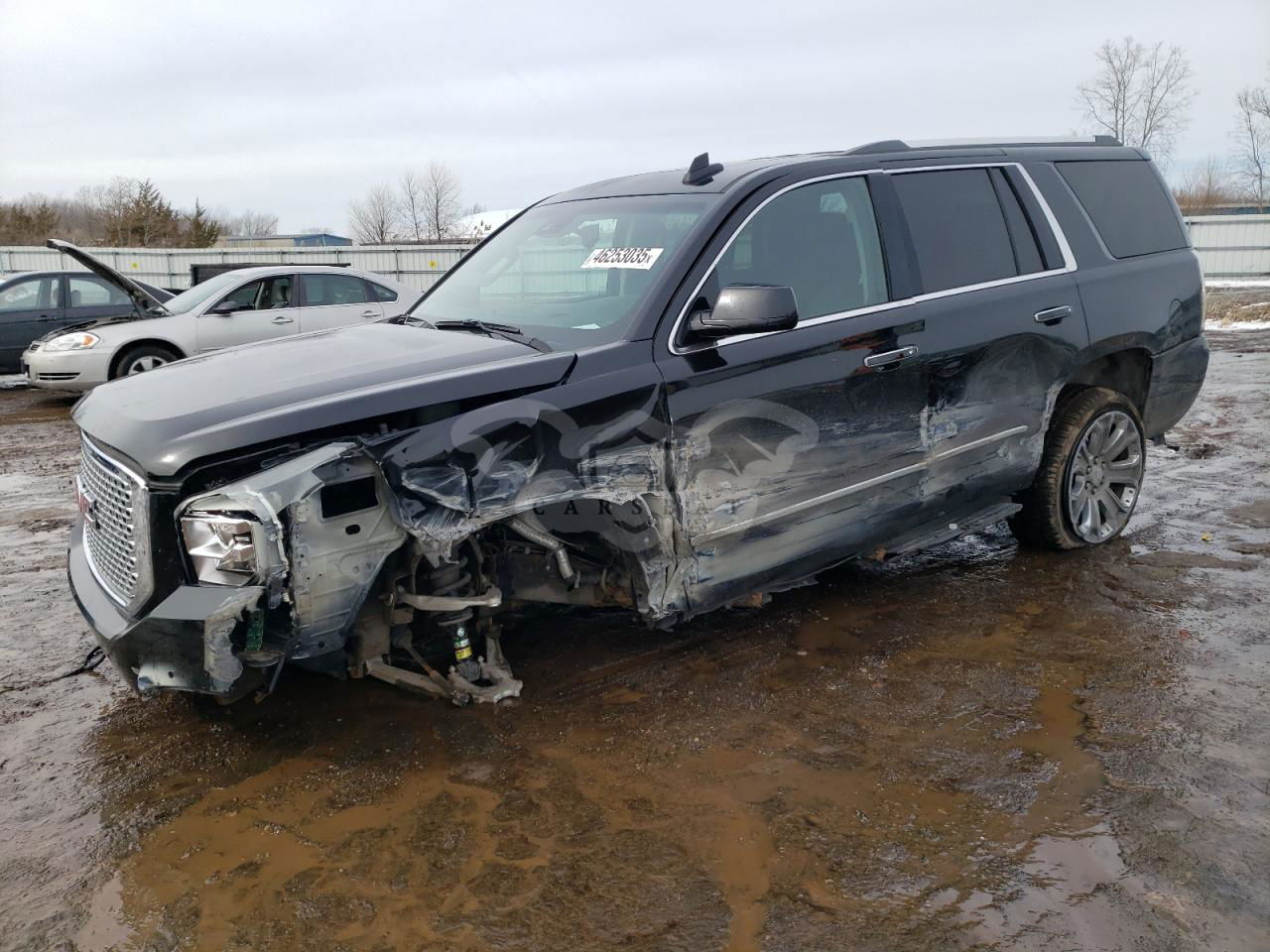 GMC Yukon DENALI 6.2L  8 2016