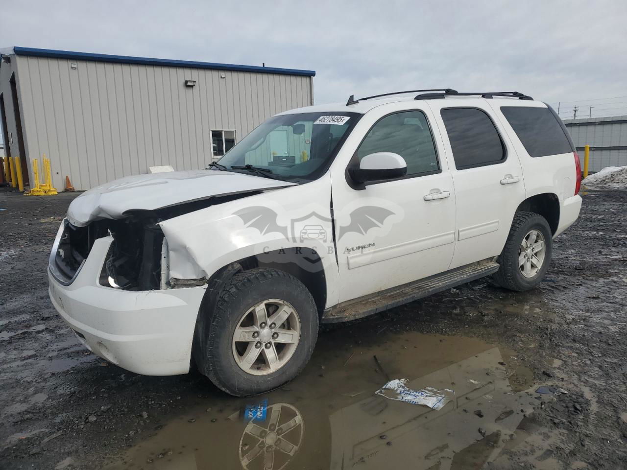 GMC Yukon SLE 5.3L  8 2013