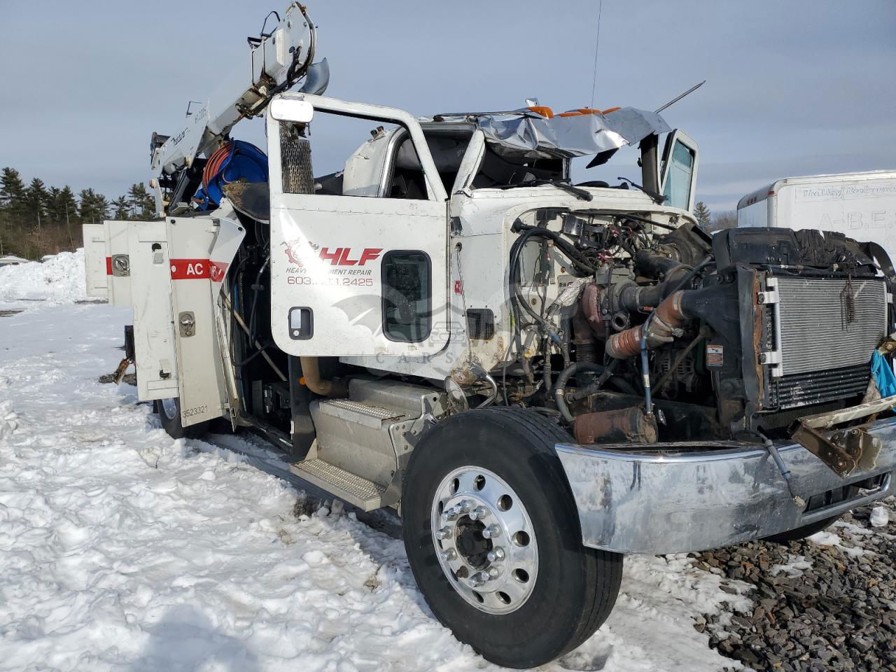 Peterbilt 330/337/348 8.9L  6 2017