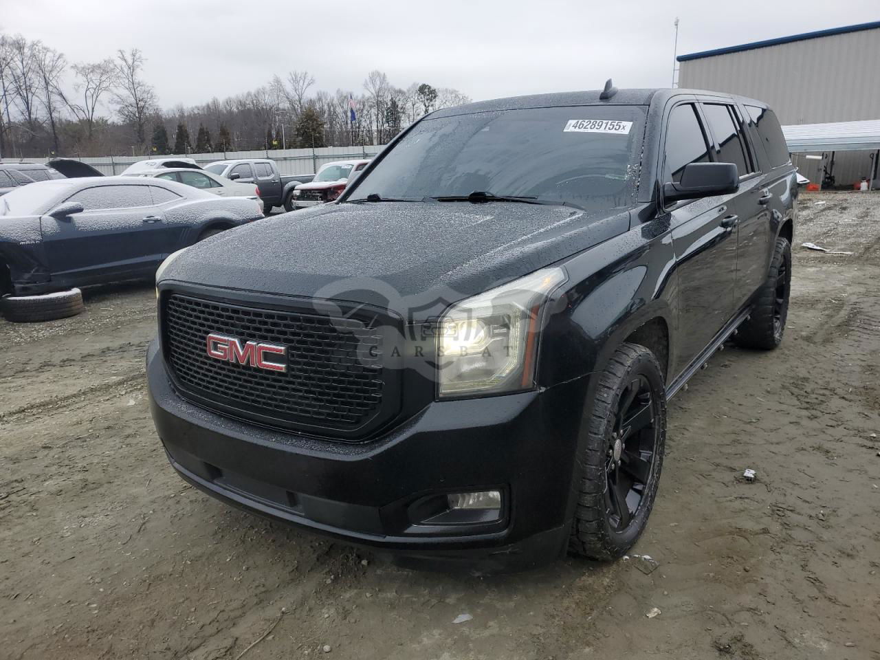 GMC Yukon DENALI 6.2L  8 2016