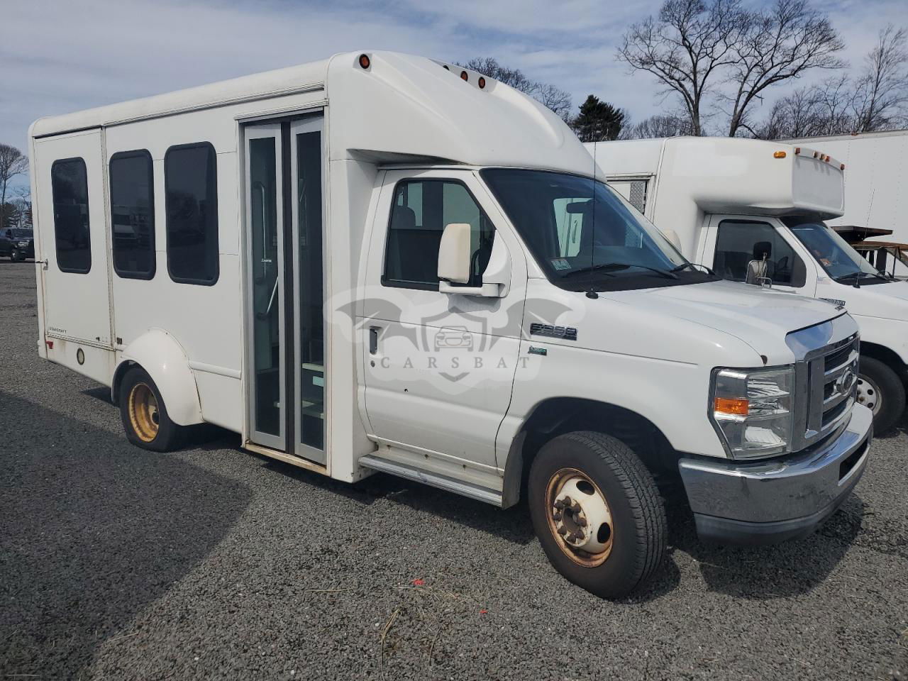 Ford Econoline E350 SUPER DUTY CUTAWAY VAN 5.4L  8 2015