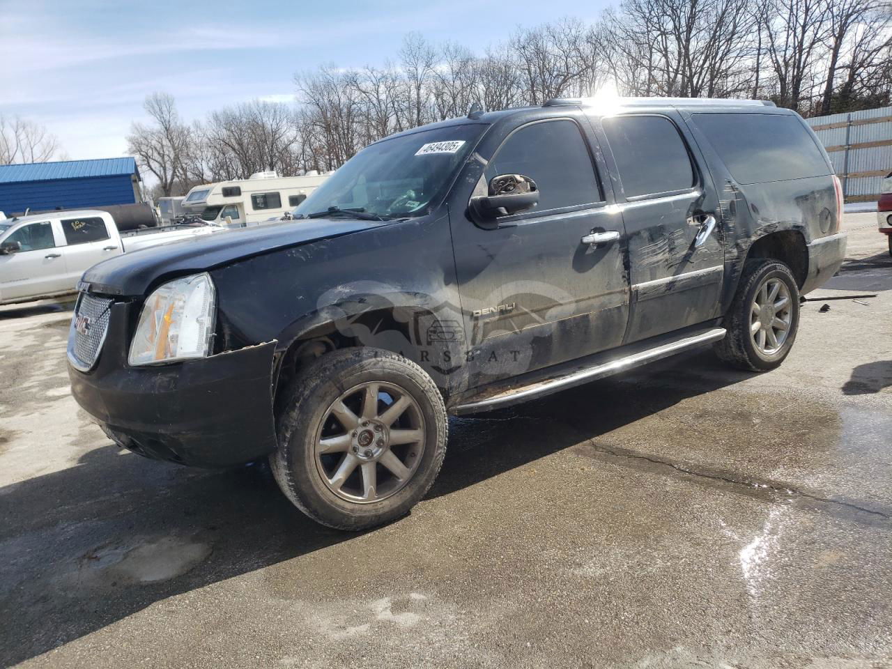 GMC Yukon DENALI 6.2L  8 2012