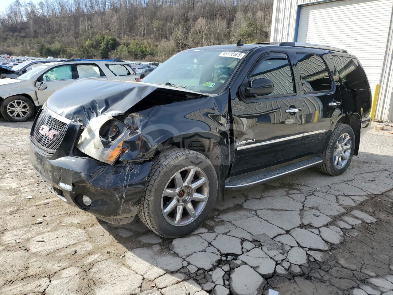 GMC Yukon DENALI 6.2L  8 2010