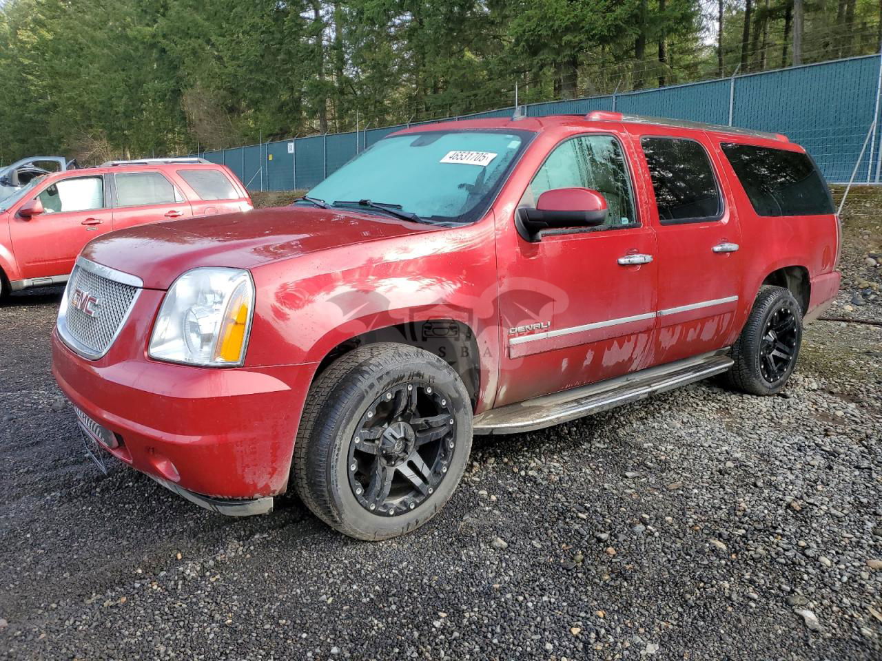 GMC Yukon DENALI 6.2L  8 2012