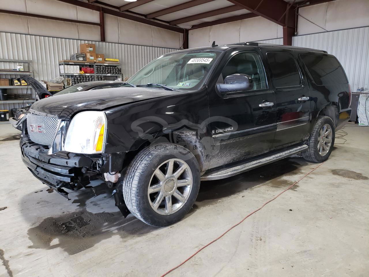GMC Yukon DENALI 6.2L  8 2008