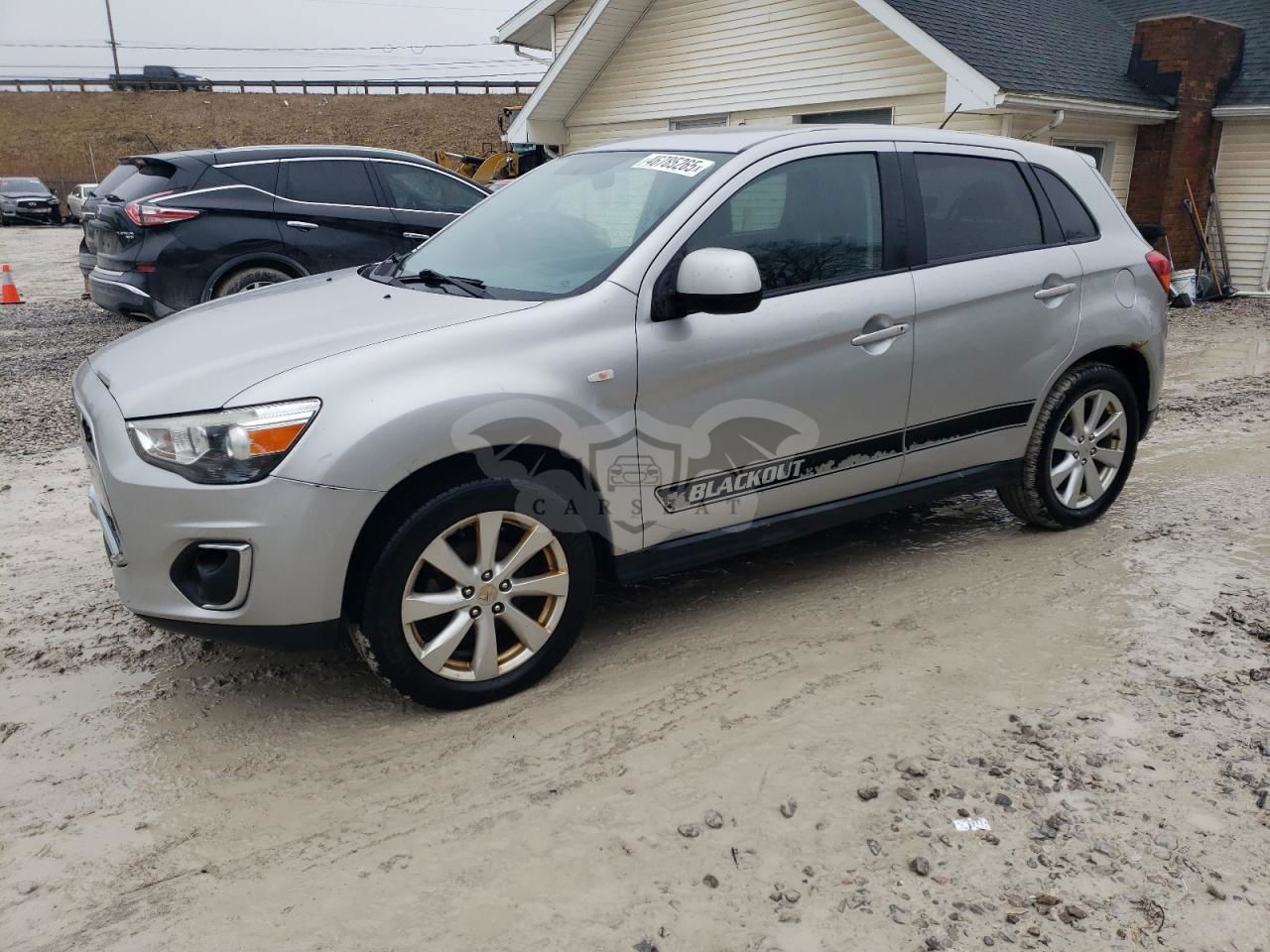 Mitsubishi Outlander ES 2.0L  4 2013