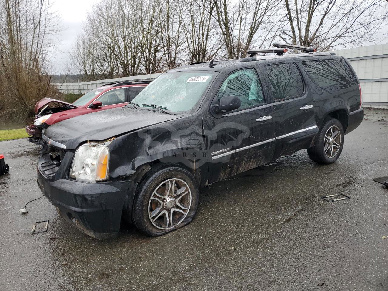 GMC Yukon DENALI 6.2L  8 2014