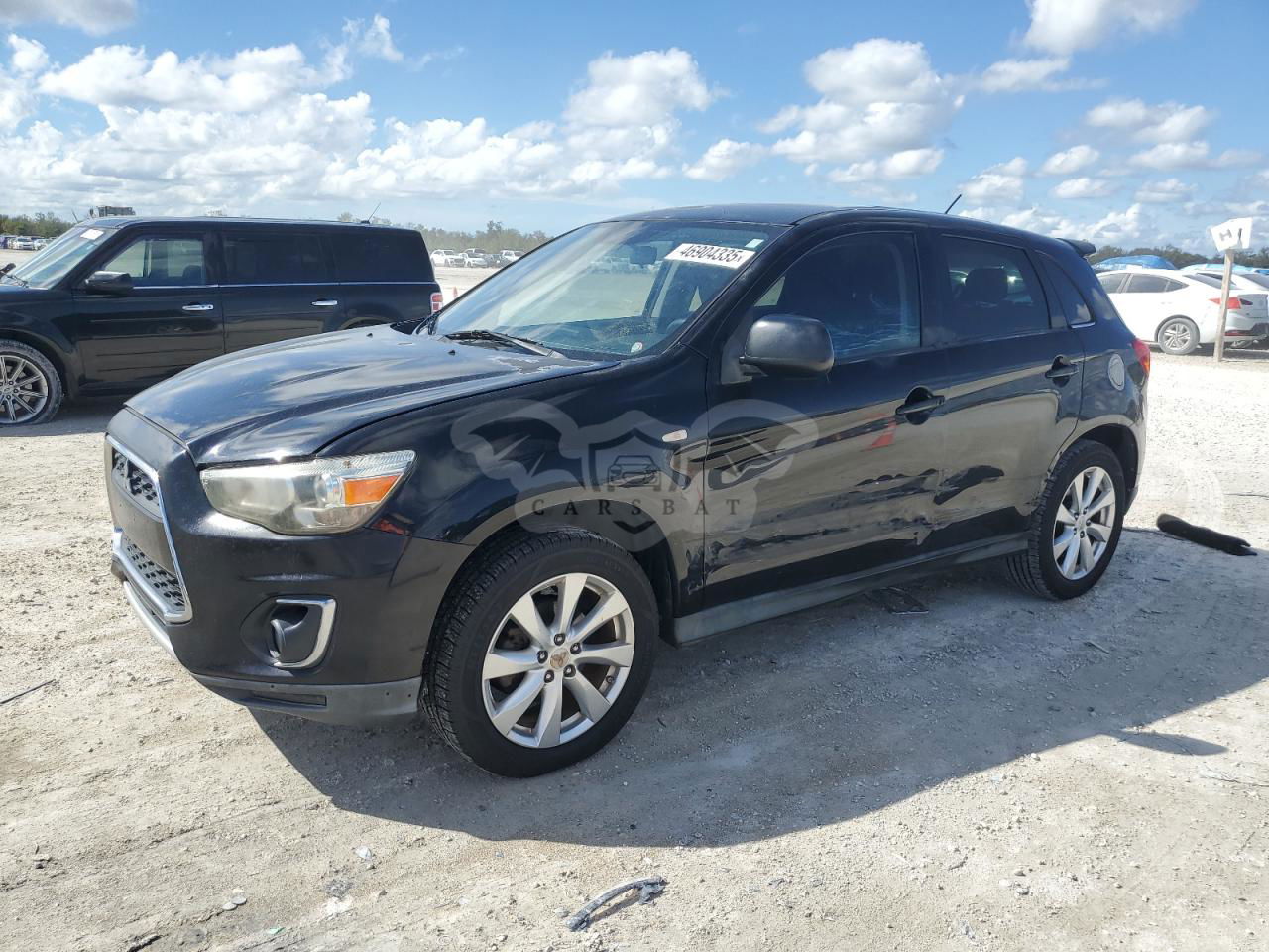 Mitsubishi Outlander SE 2.0L  4 2013