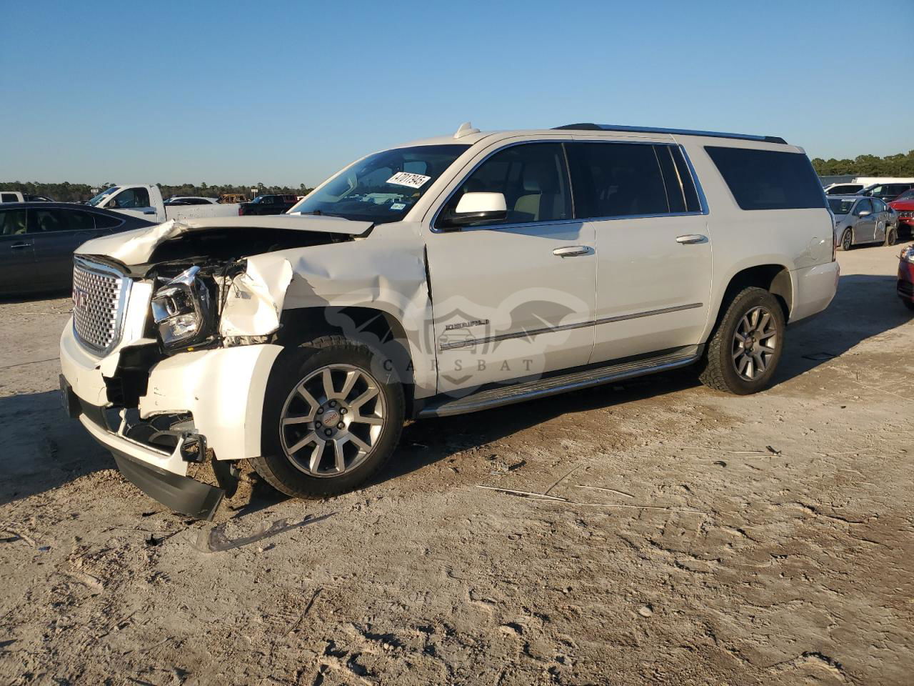 GMC Yukon DENALI 6.2L  8 2015