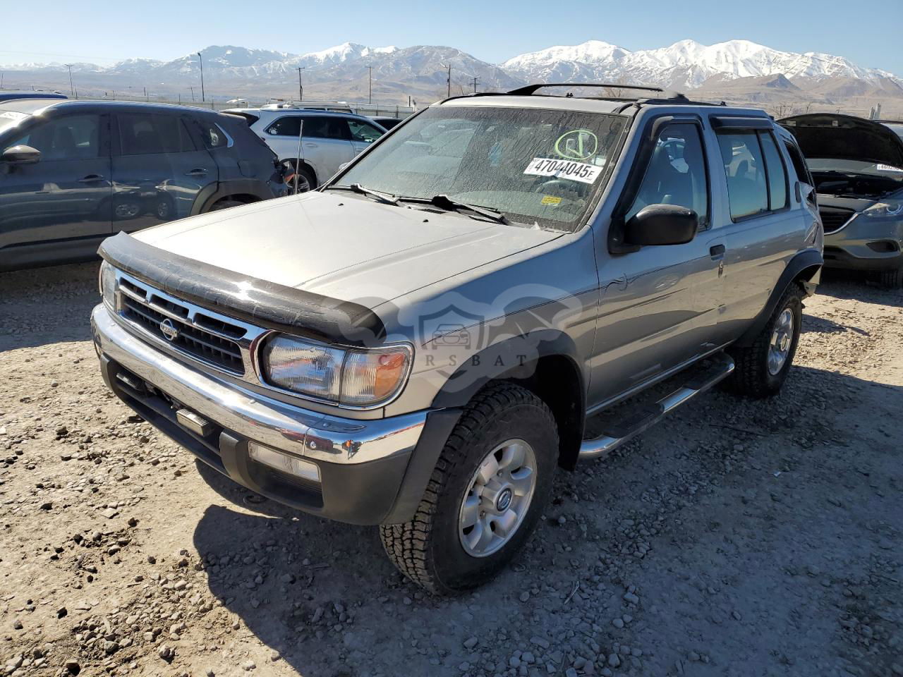 Nissan Pathfinder LE 3.3L  6 1998