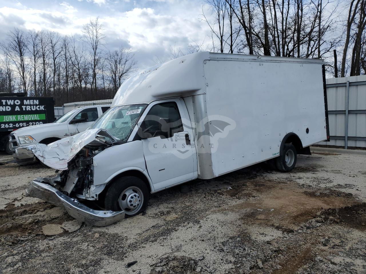 Chevrolet Express 6.6L  8 2022