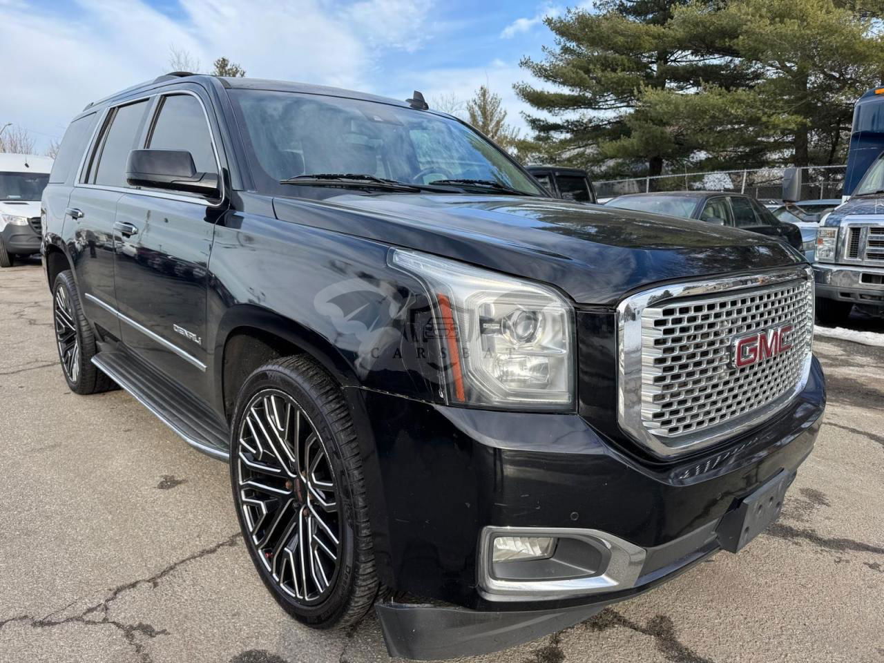 GMC Yukon DENALI 6.2L  8 2015