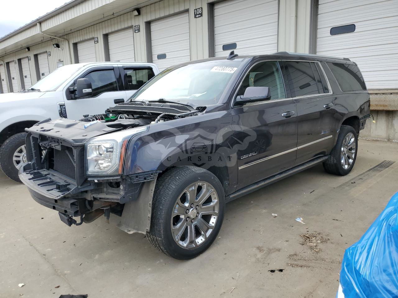 GMC Yukon DENALI 6.2L  8 2016